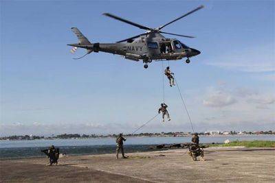 Navy unit told to surpass limits in defending Philippines