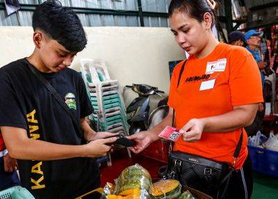 Gov’t set to roll out food stamp plan