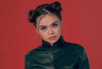 Jan Milo Severo - Lea Salonga - Esang de Torres releases new single 'Hold Me' - philstar.com - Philippines - city Manila, Philippines