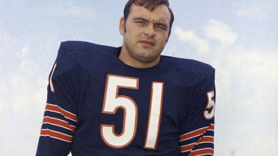 Dick Butkus, HOF Chicago Bears linebacker, dies at age 80 - apnews.com - Washington - state California - city Chicago