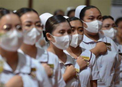Most Pinoys back hiring unlicensed graduates as nursing aides