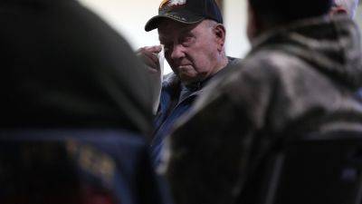 Korean War veteran still waits for Purple Heart medal after 70 years