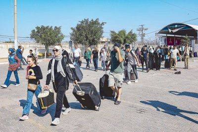 2 Pinoy doctors in Gaza cross border to Egypt