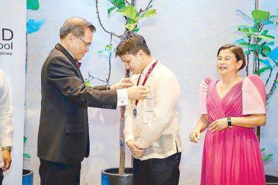 Poe’s chief of staff awarded for distinguished public service