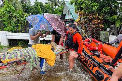 Gaea Katreena Cabico - Over 1 million affected by rain due to shear line, LPA — NDRRMC - philstar.com - Philippines - region Bicol - province Quezon - city Manila, Philippines