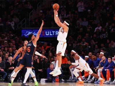 Suns nip Knicks; Jokic drops 39 points as Nuggets rout Spurs