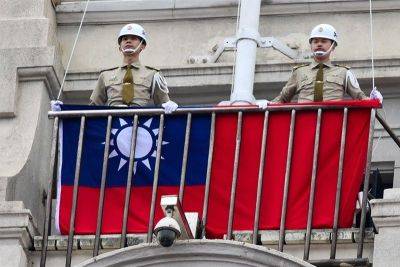 10 Taiwanese soldiers charged with spying for China