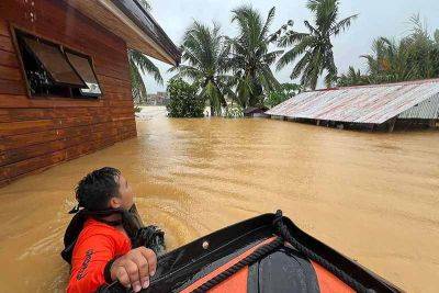NDRRMC: 1.1M people affected by shear line, LPA- flooding