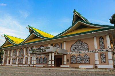 Conflict-torn Moro barangay receives P25-M worth market building
