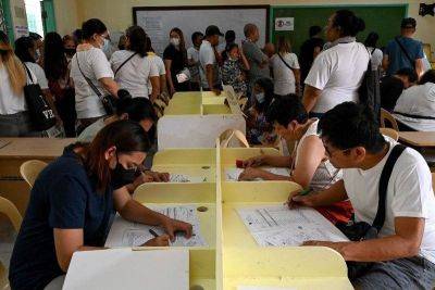 Comelec: No complaint to be filed vs teachers who withdrew from BSKE duty