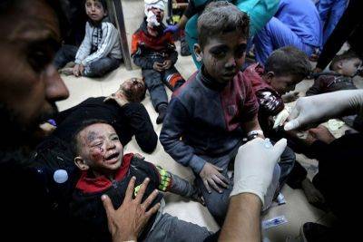 Gaza deaths pass 18,200 as battles rage