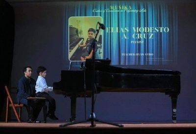 Kathleen A Llemit - Derek Ramsay - Ellen Adarna 'proud mama' with son Elias' piano recital - philstar.com - Philippines - city Manila, Philippines
