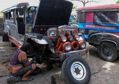 James Relativo - Teofilo Guadiz Iii - Unconsolidated jeepneys, UV Express 'allowed to operate' until Jan. 31, 2024 - philstar.com - Philippines - city Manila, Philippines