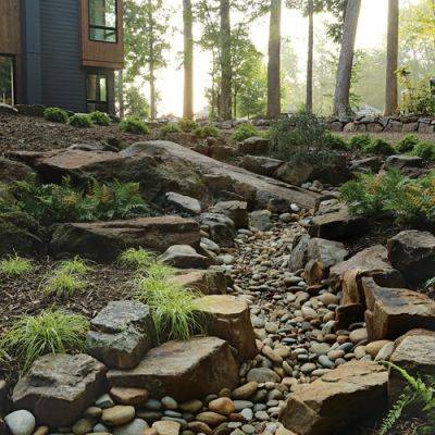 How to Build a Stylish Dry Creek Bed - finegardening.com