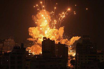 Israel bombs Gaza targets after US vetoes rare UN ceasefire bid