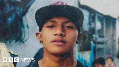 Philippines - Asia - Philippines: Six officers suspended after shooting teen in Manila - bbc.co.uk - Philippines - Qatar - Manila