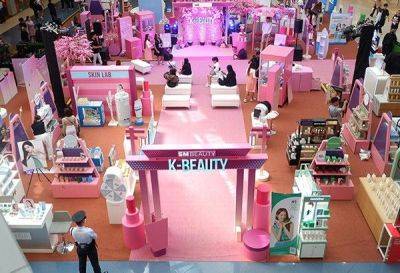 Deni Rose M AfinidadBernardo - SM Beauty transforms MOA Atrium into ‘Mini Myeongdong’ - philstar.com - Philippines - North Korea - South Korea - Manila