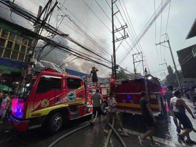 James Relativo - Star Ngayon - City - Pilipino Star - 503 residente inilikas sa Valenzuela City storage facility fire | Pilipino Star Ngayon - philstar.com - Philippines - Manila