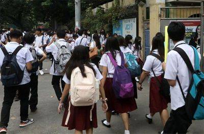 Neil Jayson Servallos - Consultations begin on school calendar shift - philstar.com - Philippines - city Manila, Philippines