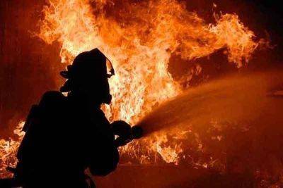 Stray firecracker sparks fire in Valenzuela; 1 hurt