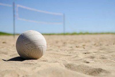 Lady Knights stay hot in beach volley
