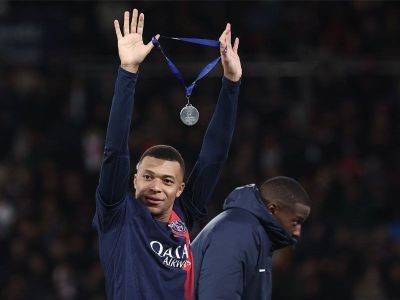 Mbappe waives 'tens of millions' to ease PSG exit