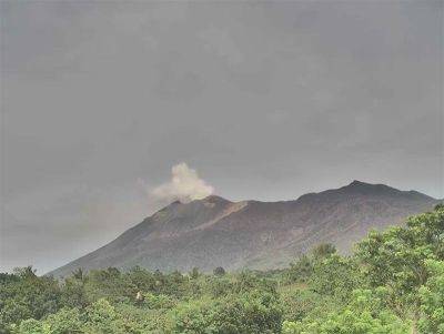 Kristine DagunoBersamina - Kanlaon Volcano emits volcanic ash amid ongoing degassing - philstar.com - Philippines - city Manila, Philippines