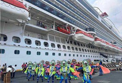 Jan Milo Severo - Filipino crew reunites with families as Carnival Panorama cruise visits Philippines - philstar.com - Philippines - Malaysia - Singapore - Vietnam - Japan - county Long - state California - state Alaska - city Manila, Philippines