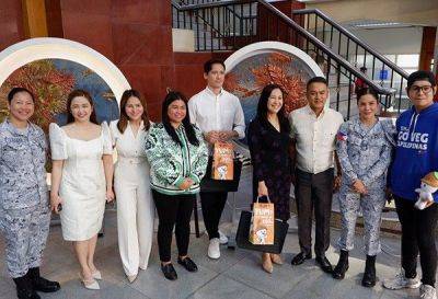 Mayor Joy Belmonte graces fundraiser exhibits for military personnel