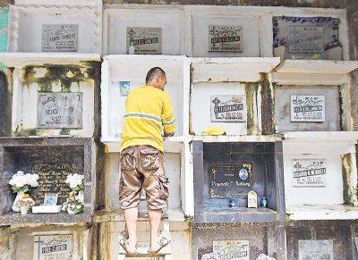 PNP: 18,000 cops deployed for Undas