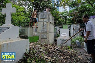 Roads near Manila cemeteries closed