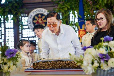 Martial law architect Enrile gets Malacañang birthday bash, P100k cash gift
