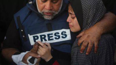Euronews - Gaza war propels journalist deaths toward annual record – report - euronews.com - Mexico - Israel - Somalia - Palestine