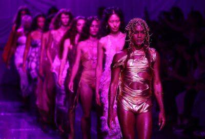 London Fashion Week celebrates 40 years despite economic challenges - philstar.com - Britain - Nigeria - Ukraine - city Paris - city London, Britain