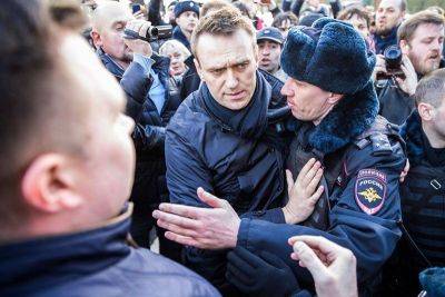 Navalny's 'killers' refusing to hand over body, allies say