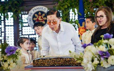 Evelyn Macairan - Juan Ponce Enrile - PHLPost presents centenarian stamp to JPE - philstar.com - Philippines - city Manila, Philippines