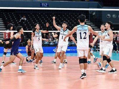 Ralph Edwin Villanueva - UAAP men's volleyball: Falcons swoop down on Maroons for 1st win - philstar.com - Philippines - city Pasay - city Manila, Philippines