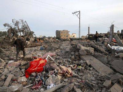 Scores killed overnight in Gaza; Israeli negotiators in Paris