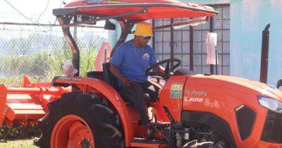 DAR GRANTS 3.6M-WORTH OF FERTILIZER AND FARM MACHINERY TO ILONGGO ARBOs - dar.gov.ph