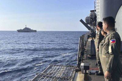 PH Navy ships hold gun exercises in Mindanao