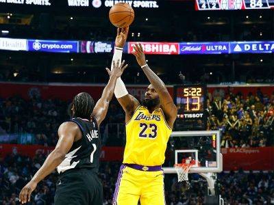 Anthony Davis - Phenomenal LeBron digs Lakers out of 21-point pit to edge Clippers - philstar.com - Los Angeles - city Manila - city Los Angeles