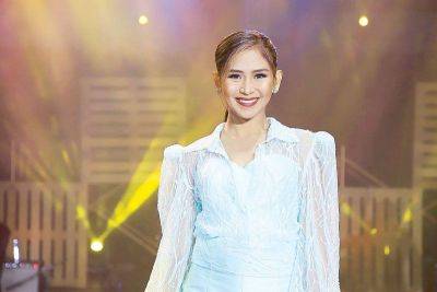 Sarah Geronimo meets with Fil-Am producers in LA