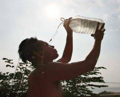 Nillicent Bautista - Makati swelters with 43.5 degrees heat index - philstar.com - Philippines - city Manila, Philippines