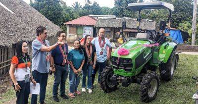 Camarines Sur - Conrado Estrella III (Iii) - DAR provides training, farm tractor to Camarines Sur farmers - dar.gov.ph