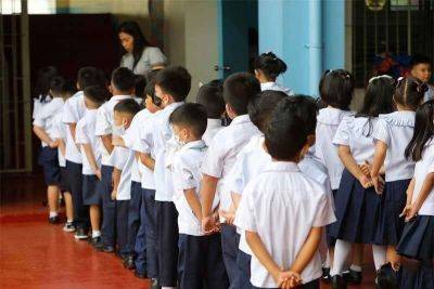 Neil Jayson Servallos - 4,000 schools suspend onsite classes due to heat – DepEd - philstar.com - Philippines - county San Juan - region Bicol - city Santos - city Koronadal - city Manila, Philippines