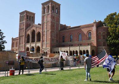 Agence FrancePresse - Clashes at UCLA campus around pro-Palestinian protests – reports - manilatimes.net - Usa - Los Angeles - Israel - state California - Palestine