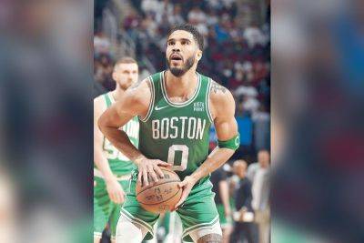 Luka Doncic - Jaylen Brown - Jayson Tatum - Celtics, Mavs roar ahead - philstar.com - Los Angeles - county Cleveland - county Dallas - city Boston