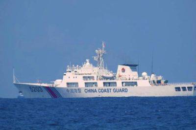Chinese ships move into blockade position in Scarborough Shoal