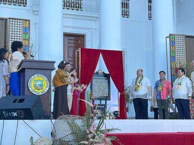 WATCH: NHCP unveils historical marker for Negros Oriental’s Capitol building
