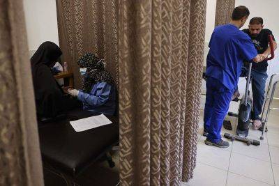 US evacuates 17 US citizen doctors from Gaza — officials